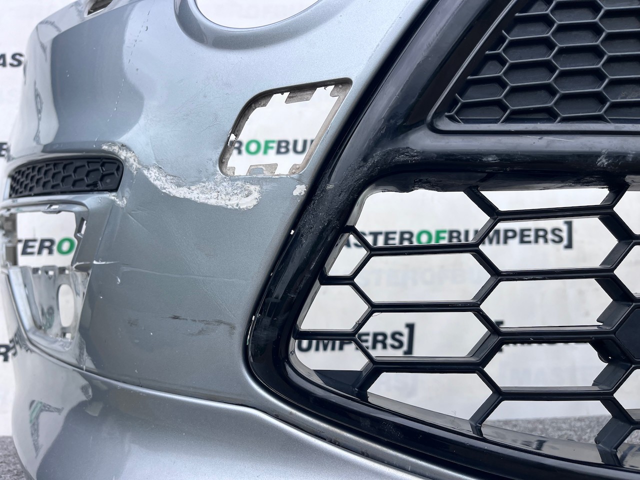 Ford S Max Titanium St Line Lift 2010-2014 Front Bumper 4 Pdc Genuine [f737]