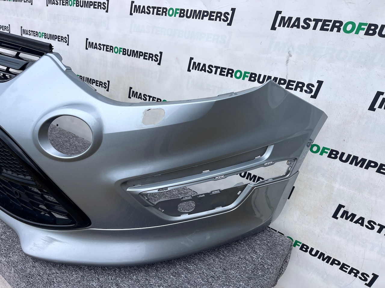 Ford S Max Titanium St Line Lift 2010-2014 Front Bumper 4 Pdc Genuine [f737]