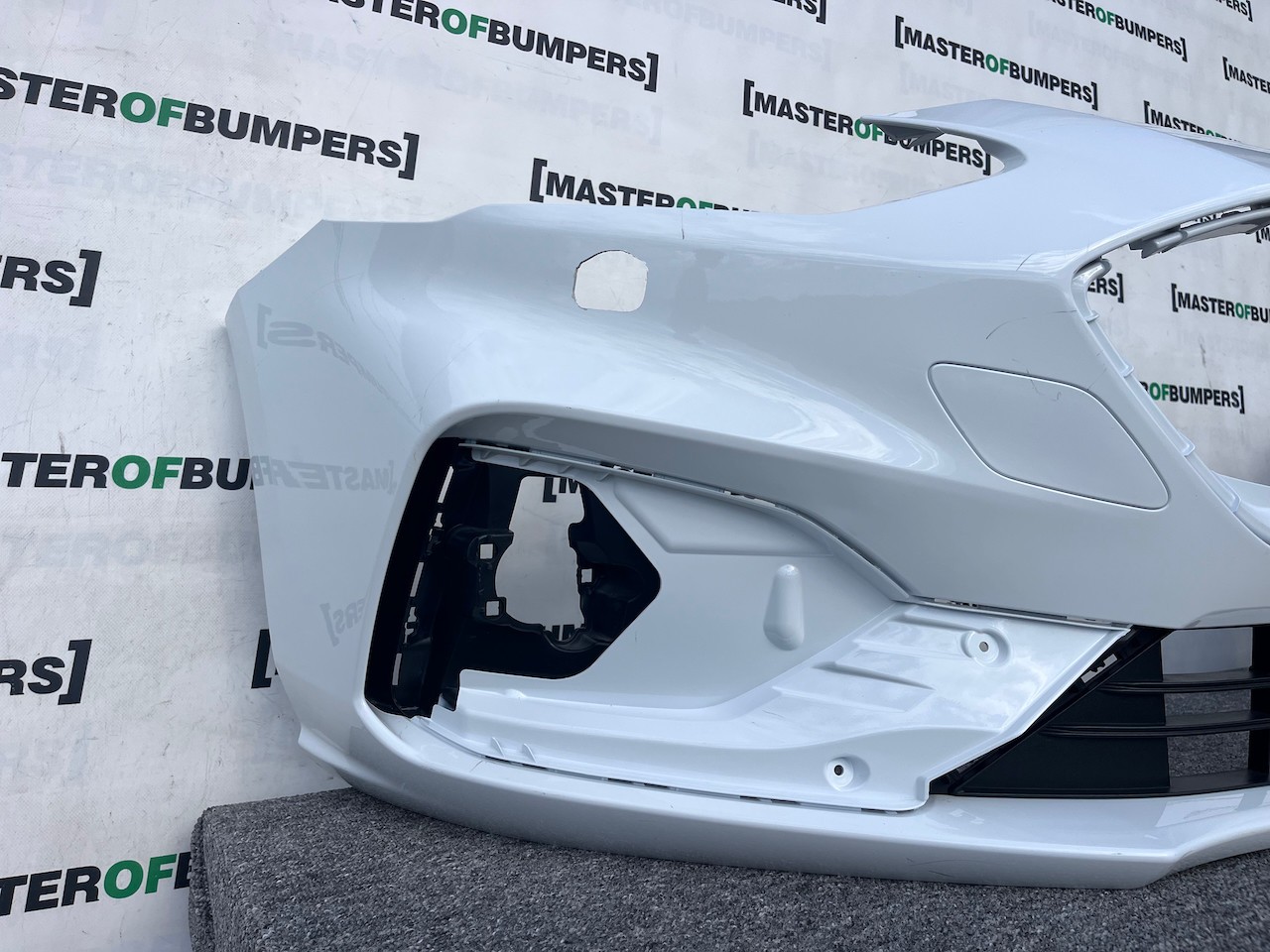 Ford Focus St Line Hatchback Estate Lift 2023-on Front Bumper Jet Genuine [f745]