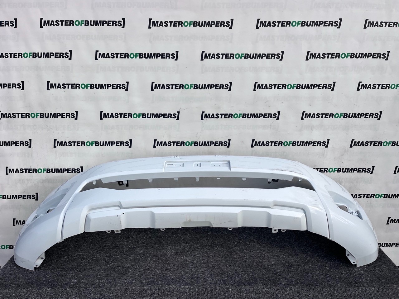 Ford Ranger Se Pick Up 2019-2022 Front Bumper No Pdc Genuine [f759]