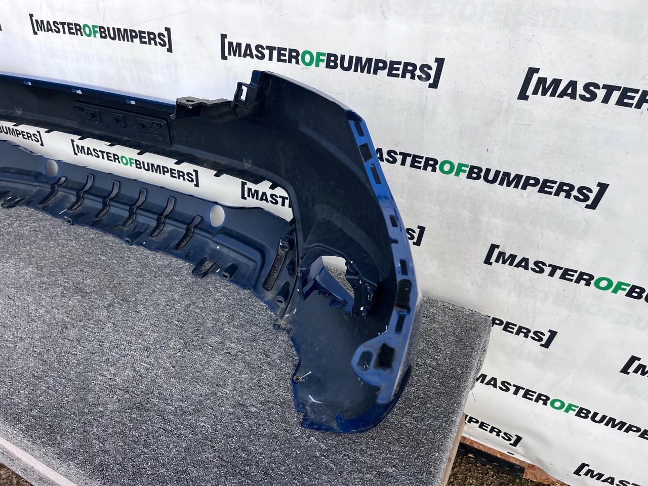 Ford Ranger Limited Pick Up 2019-2022 Front Bumper 4 Pdc Genuine [f762]