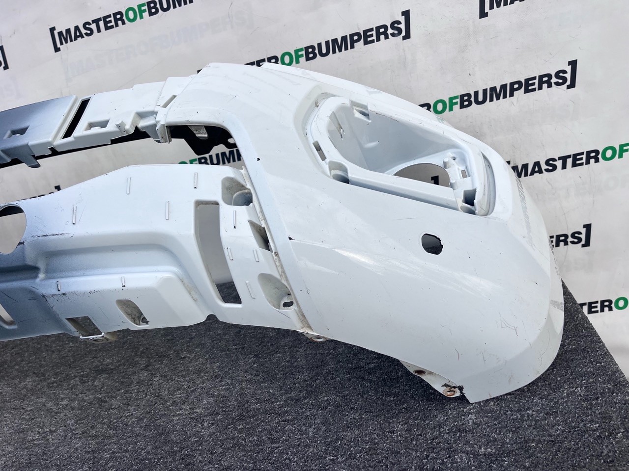 Ford Ranger Wildtrak Pick Up 2019-2022 Front Bumper 4 Pdc Genuine [f766]