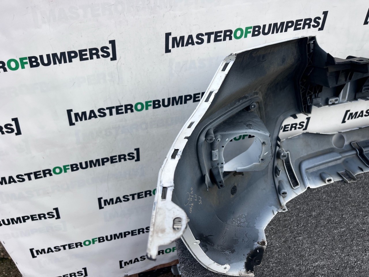 Ford Ranger Wildtrak Pick Up 2019-2022 Front Bumper 4 Pdc Genuine [f766]