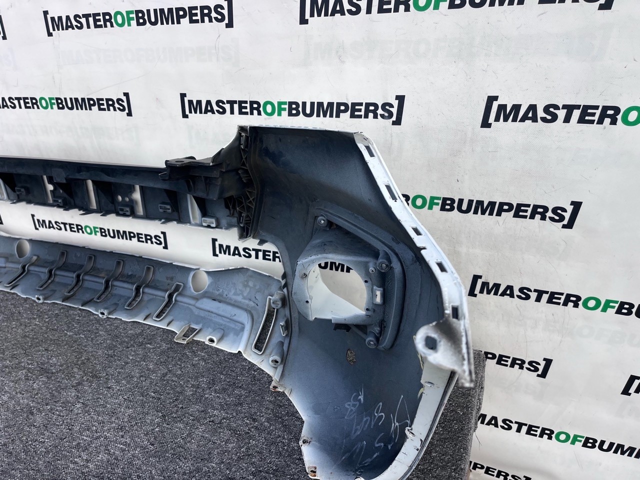 Ford Ranger Wildtrak Pick Up 2019-2022 Front Bumper 4 Pdc Genuine [f766]