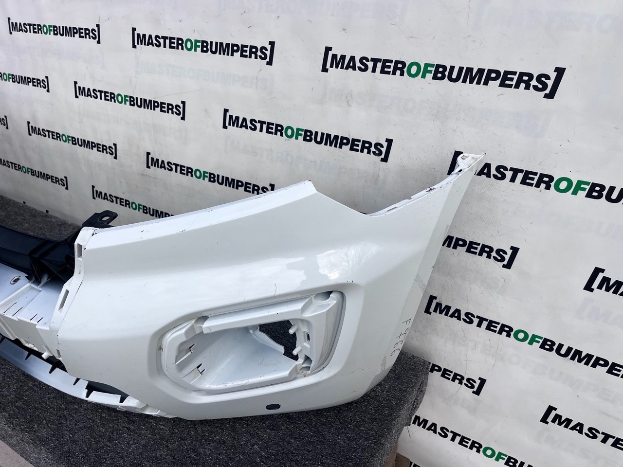 Ford Ranger Wildtrak Pick Up 2019-2022 Front Bumper 4 Pdc Genuine [f766]