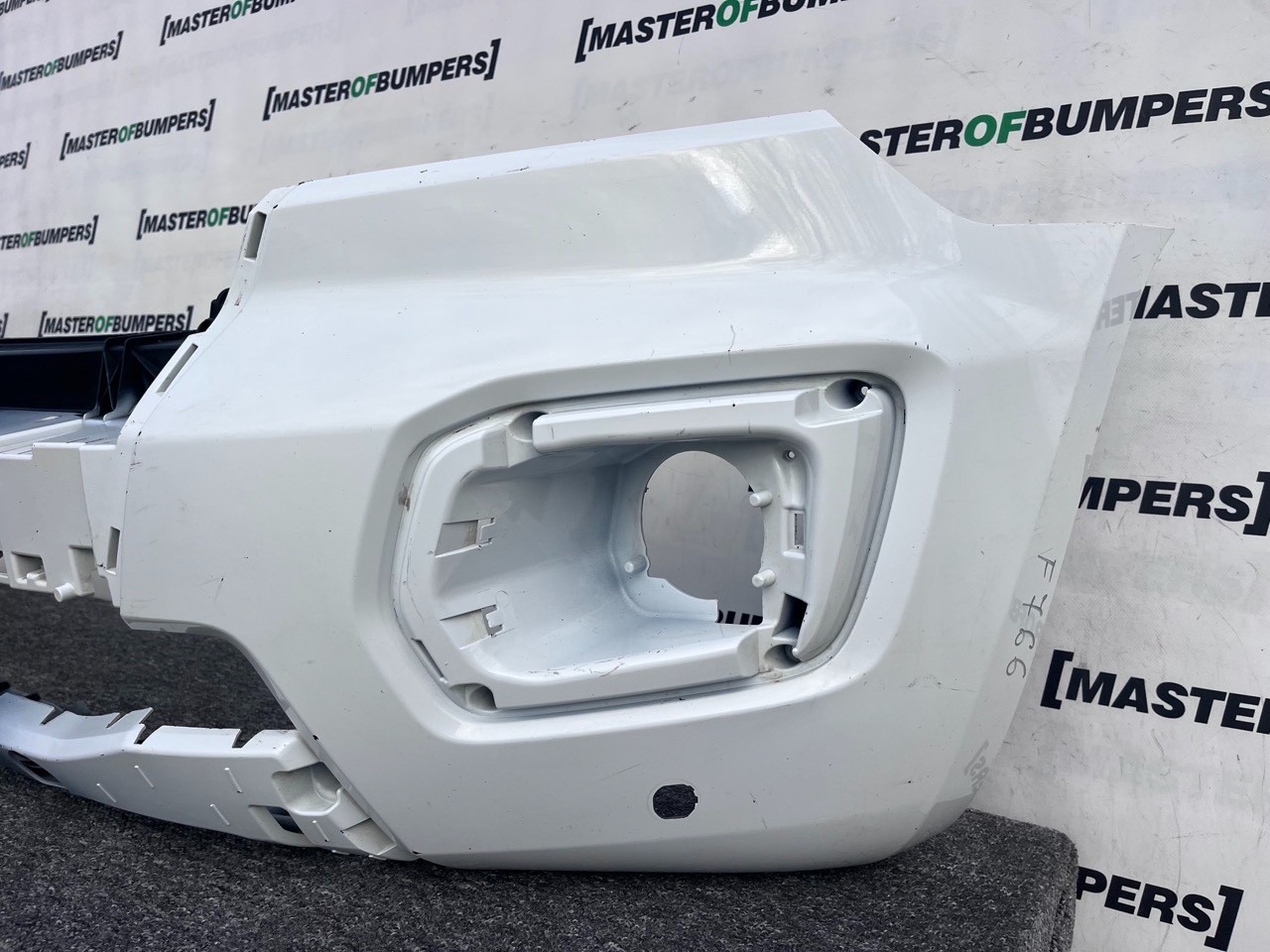 Ford Ranger Wildtrak Pick Up 2019-2022 Front Bumper 4 Pdc Genuine [f766]