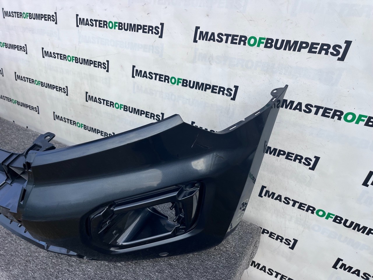 Ford Ranger Wildtrak Pick Up 2019-2022 Front Bumper 4 Pdc Genuine [f767]