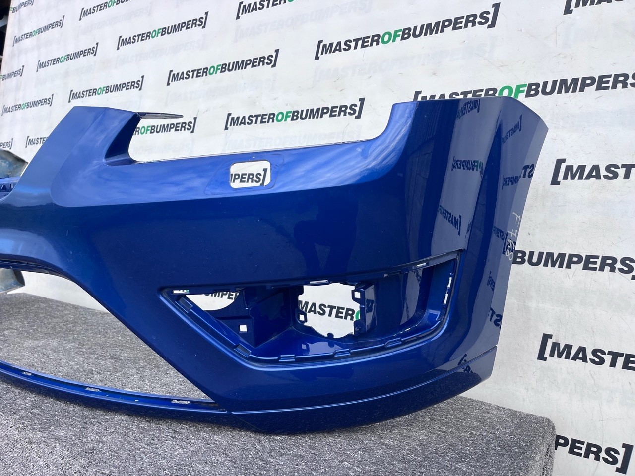 Ford Focus St Mk2 Pre-facelift 2005-2007 Front Bumper Jets Genuine [f768]