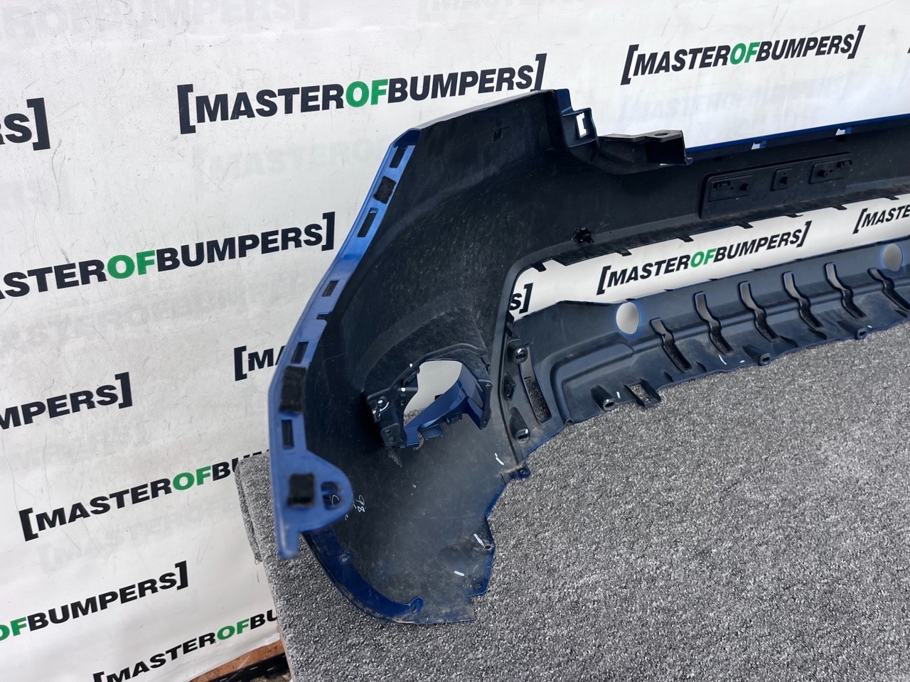 Ford Ranger Limited Pick Up 2019-2022 Front Bumper 4 Pdc Genuine [f762]