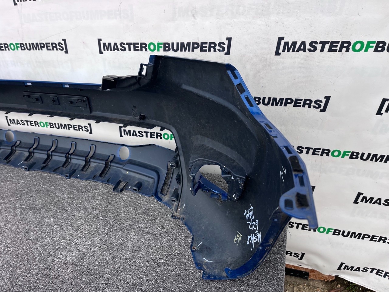 Ford Ranger Limited Pick Up 2019-2022 Front Bumper 4 Pdc Genuine [f762]