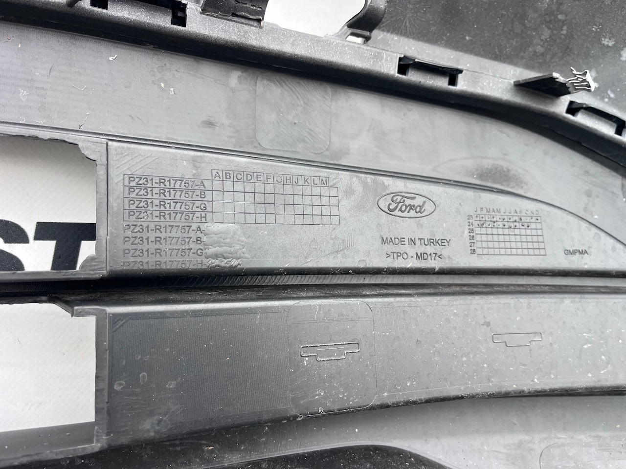 Ford Transit Custom Van 280 Limited 2024-on Front Bumper Genuine [f779]