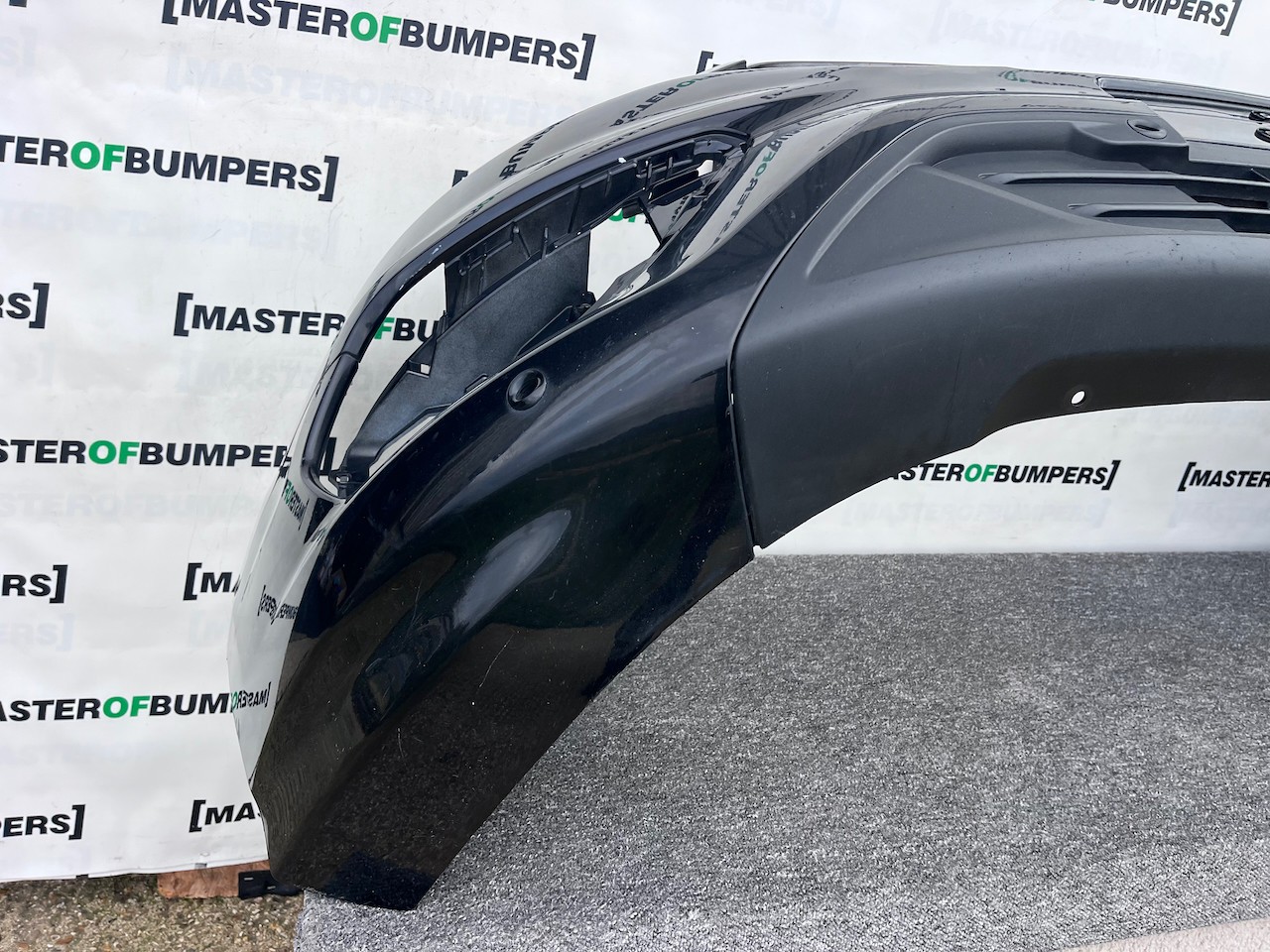 Ford Transit Custom Limited 2018-2023 Front Bumper 4 Pdc Genuine [f801]