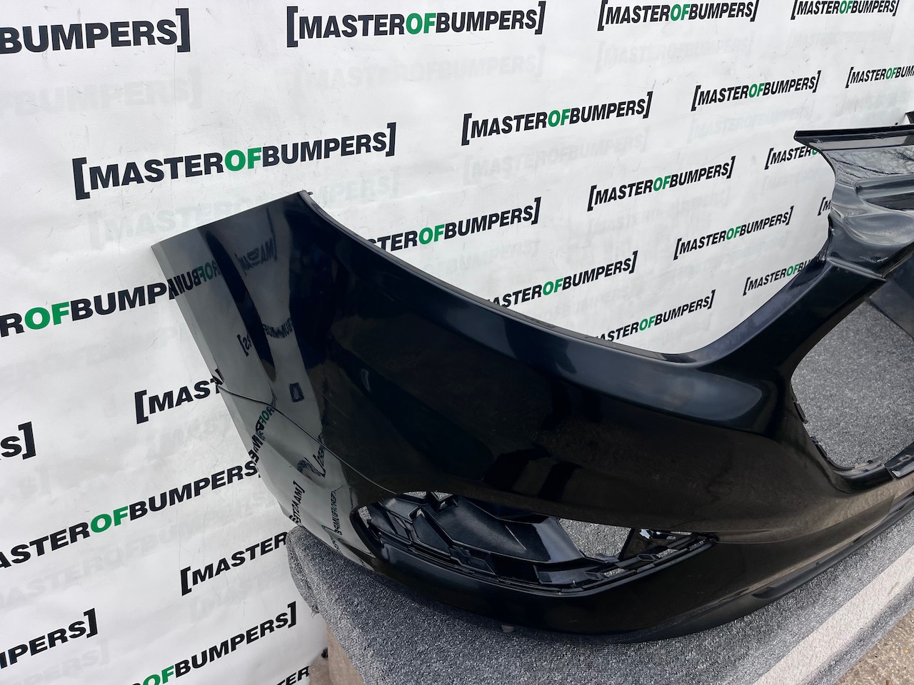 Ford Transit Custom Limited 2018-2023 Front Bumper 4 Pdc Genuine [f801]