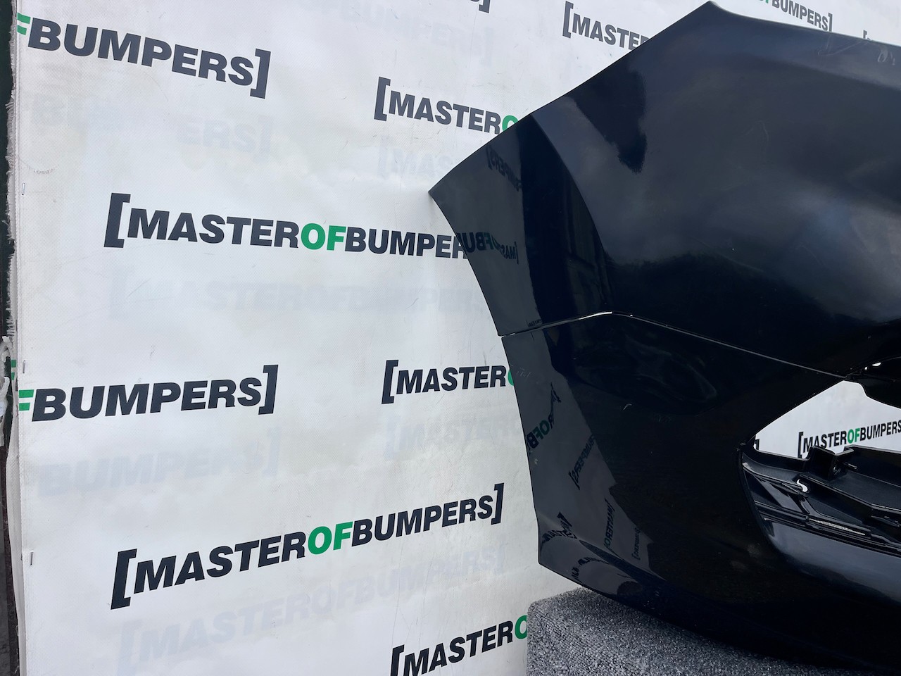 Ford Transit Custom Limited 2018-2023 Front Bumper 4 Pdc Genuine [f801]