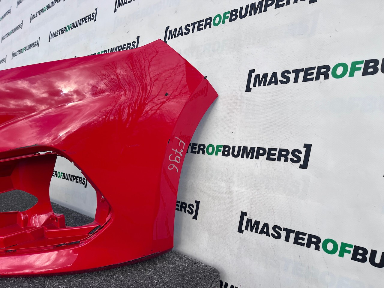 Ford Fiesta St Line Mk10 Hatchback 2017-2021 Front Bumper No Pdc Genuine [f796]