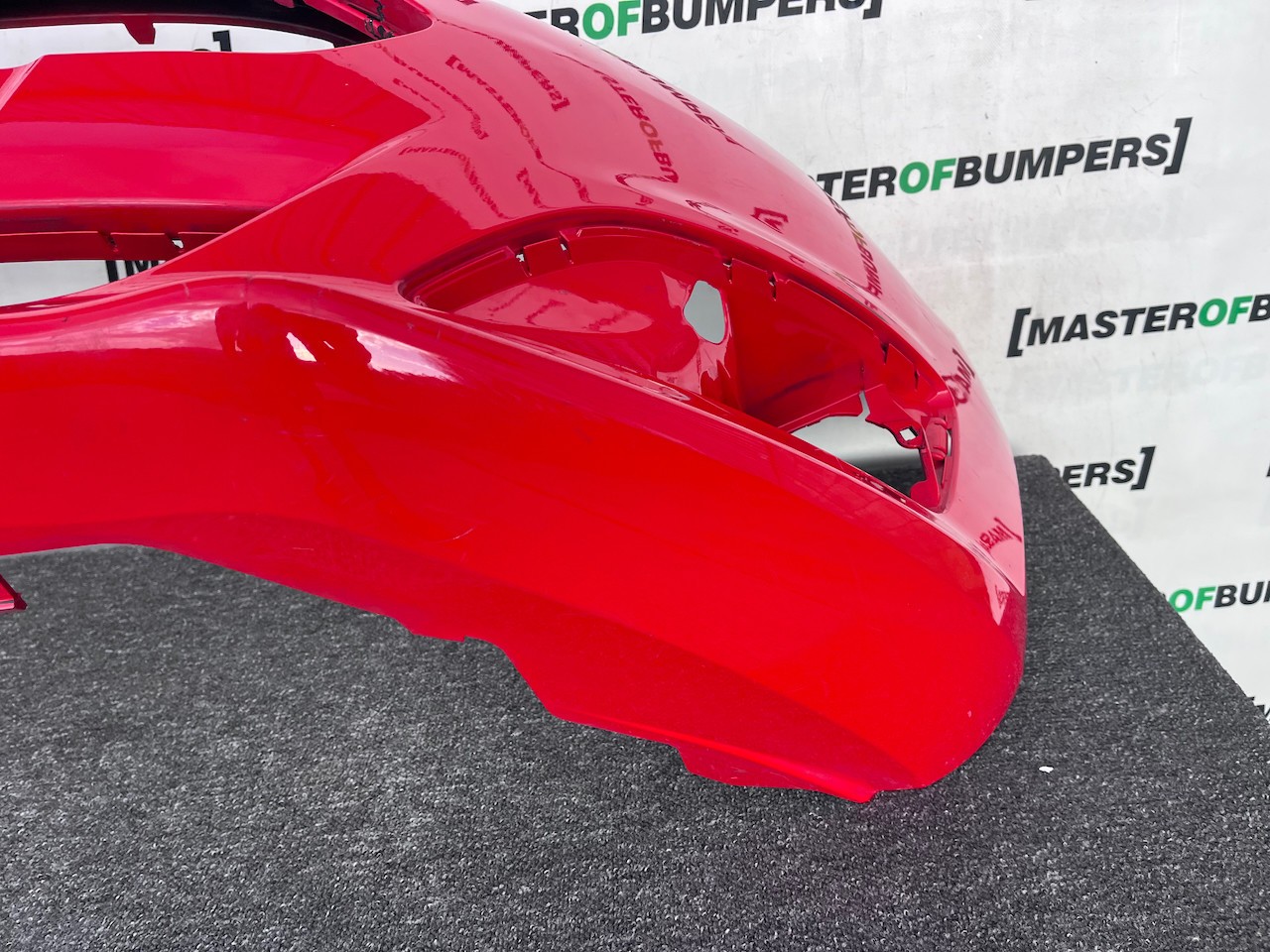 Ford Fiesta Titanium Mk9 Hatchback 2012-2016 Front Bumper No Pdc Genuine [f812]