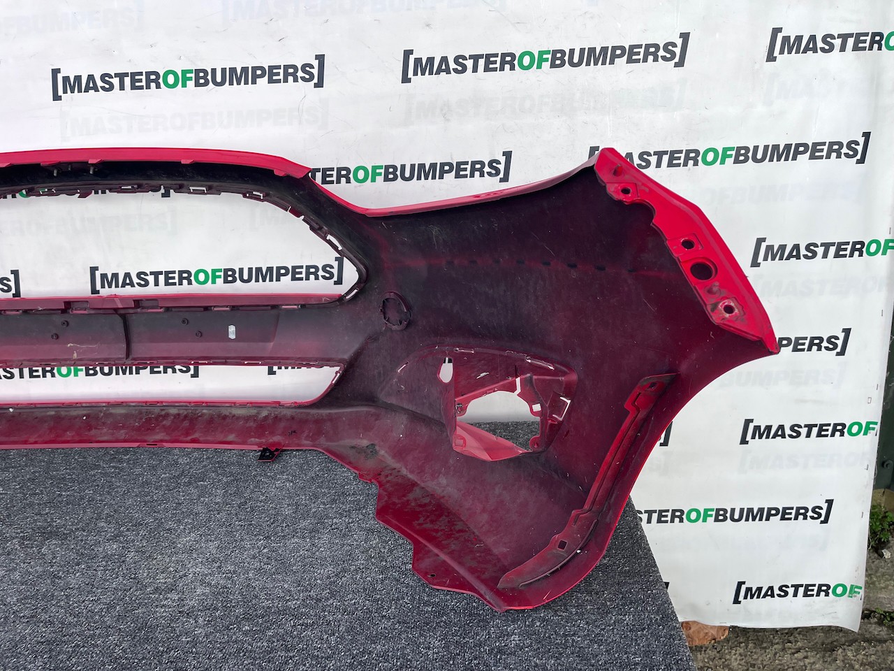 Ford Fiesta Titanium Mk9 Hatchback 2012-2016 Front Bumper No Pdc Genuine [f812]