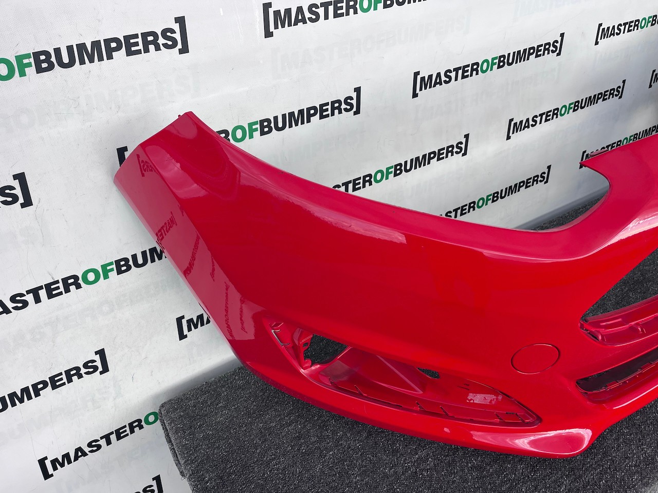 Ford Fiesta Titanium Mk9 Hatchback 2012-2016 Front Bumper No Pdc Genuine [f812]