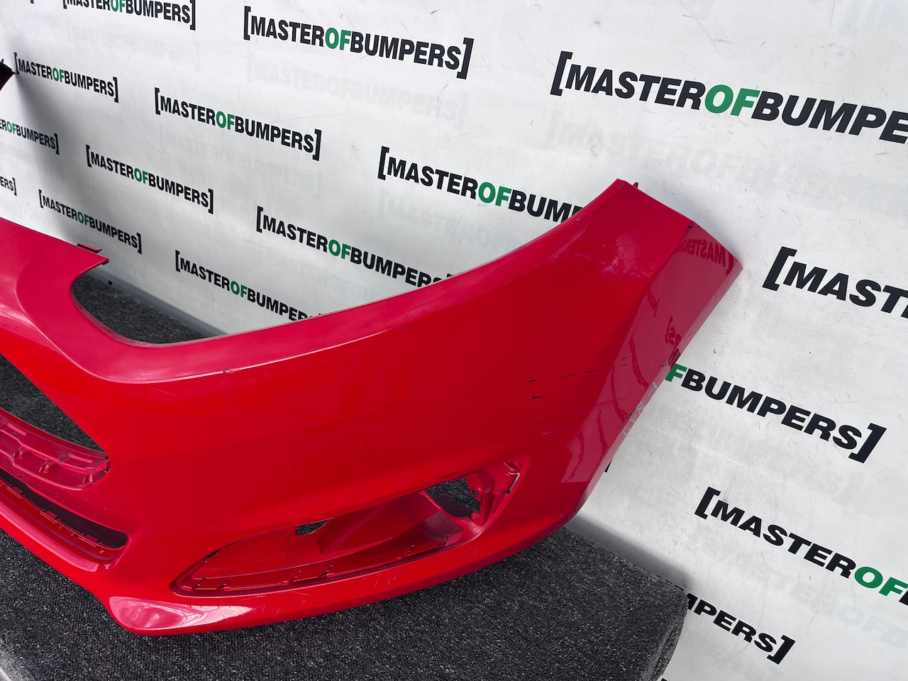 Ford Fiesta Titanium Mk9 Hatchback 2012-2016 Front Bumper No Pdc Genuine [f812]