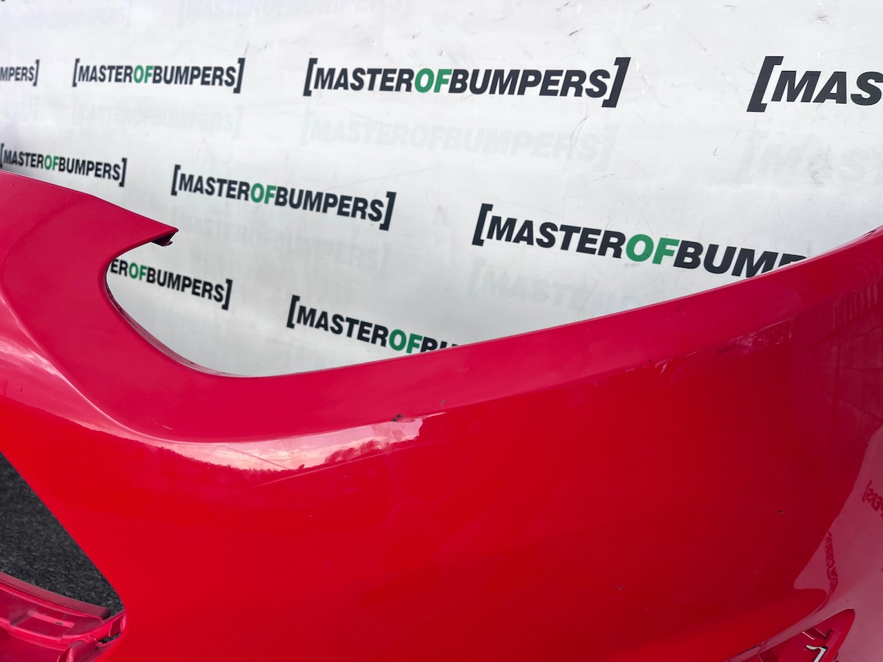 Ford Fiesta Titanium Mk9 Hatchback 2012-2016 Front Bumper No Pdc Genuine [f812]