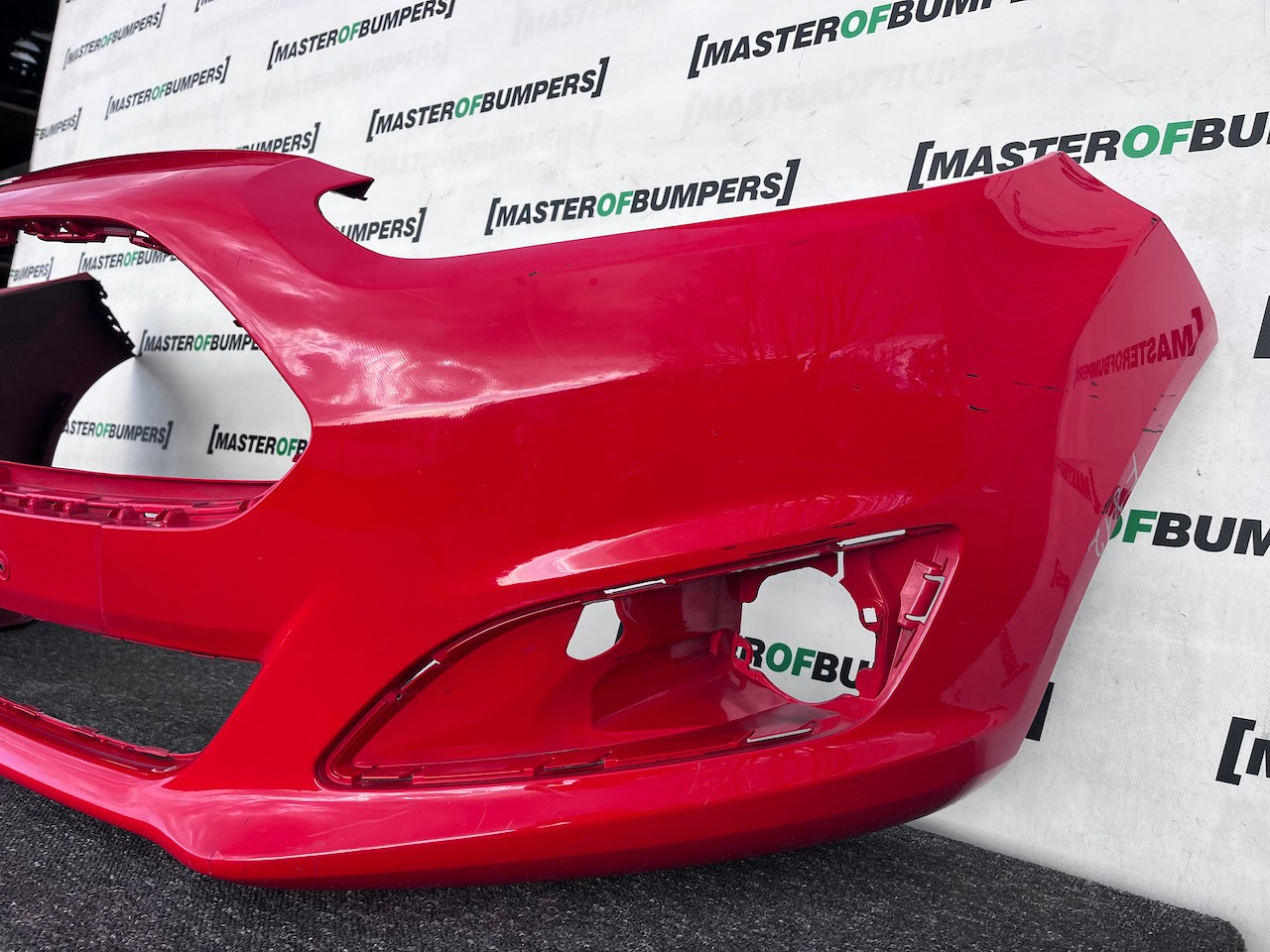 Ford Fiesta Titanium Mk9 Hatchback 2012-2016 Front Bumper No Pdc Genuine [f812]