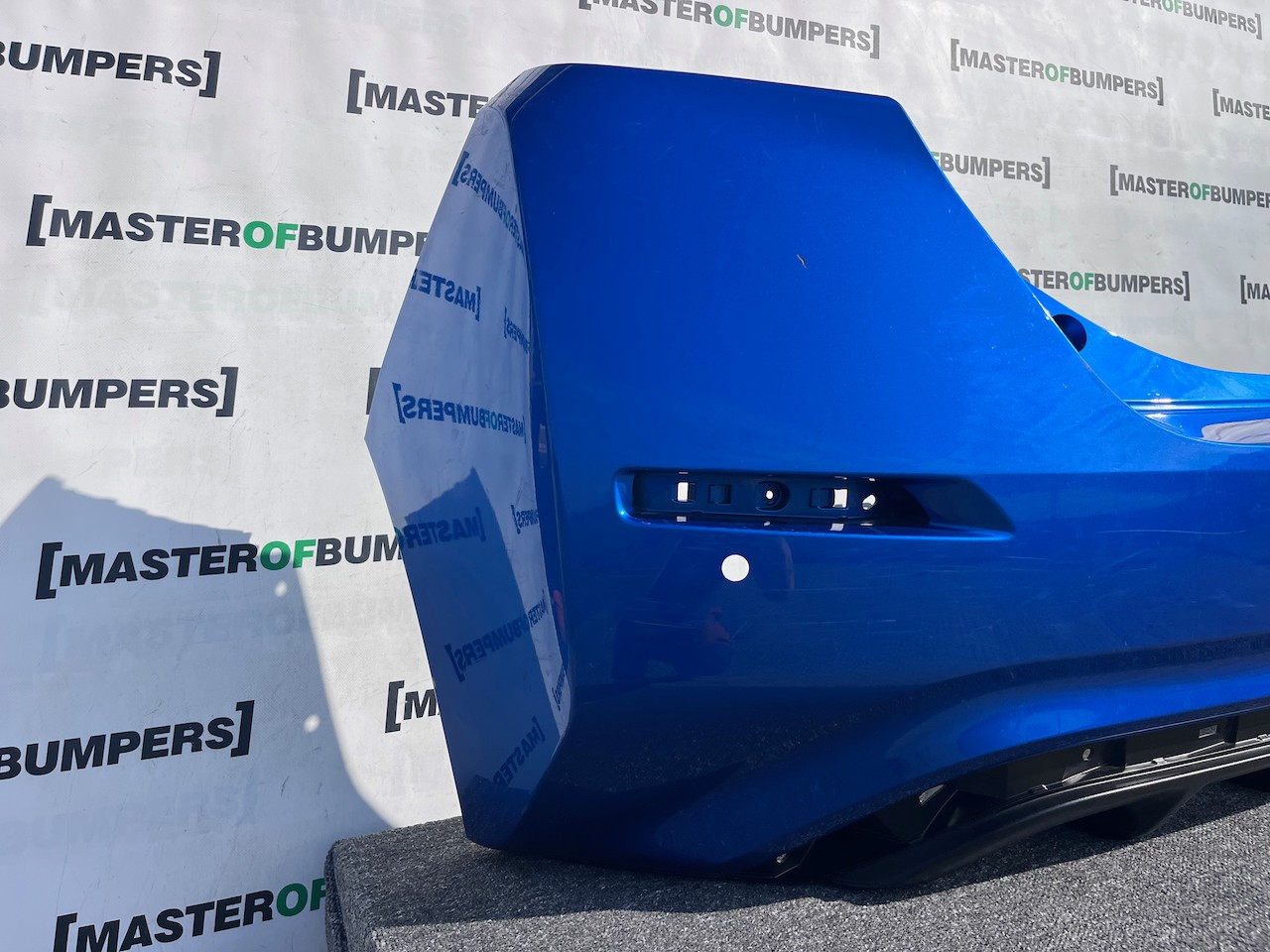 Nissan Leaf Tekna N-connecta Mk2 2017-2022 Rear Bumper 4 Pdc Genuine [l682]