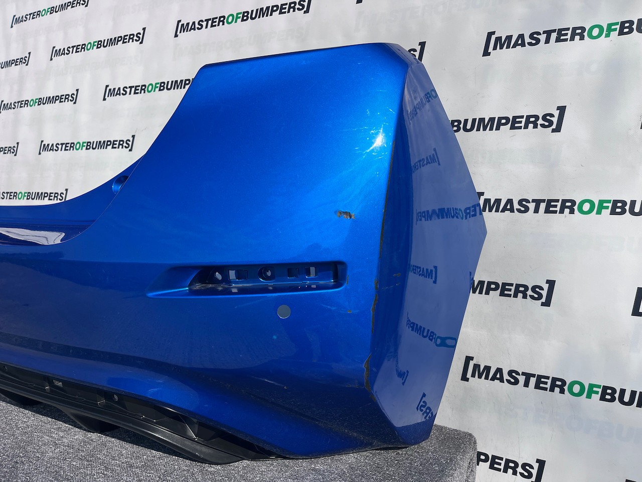 Nissan Leaf Tekna N-connecta Mk2 2017-2022 Rear Bumper 4 Pdc Genuine [l682]