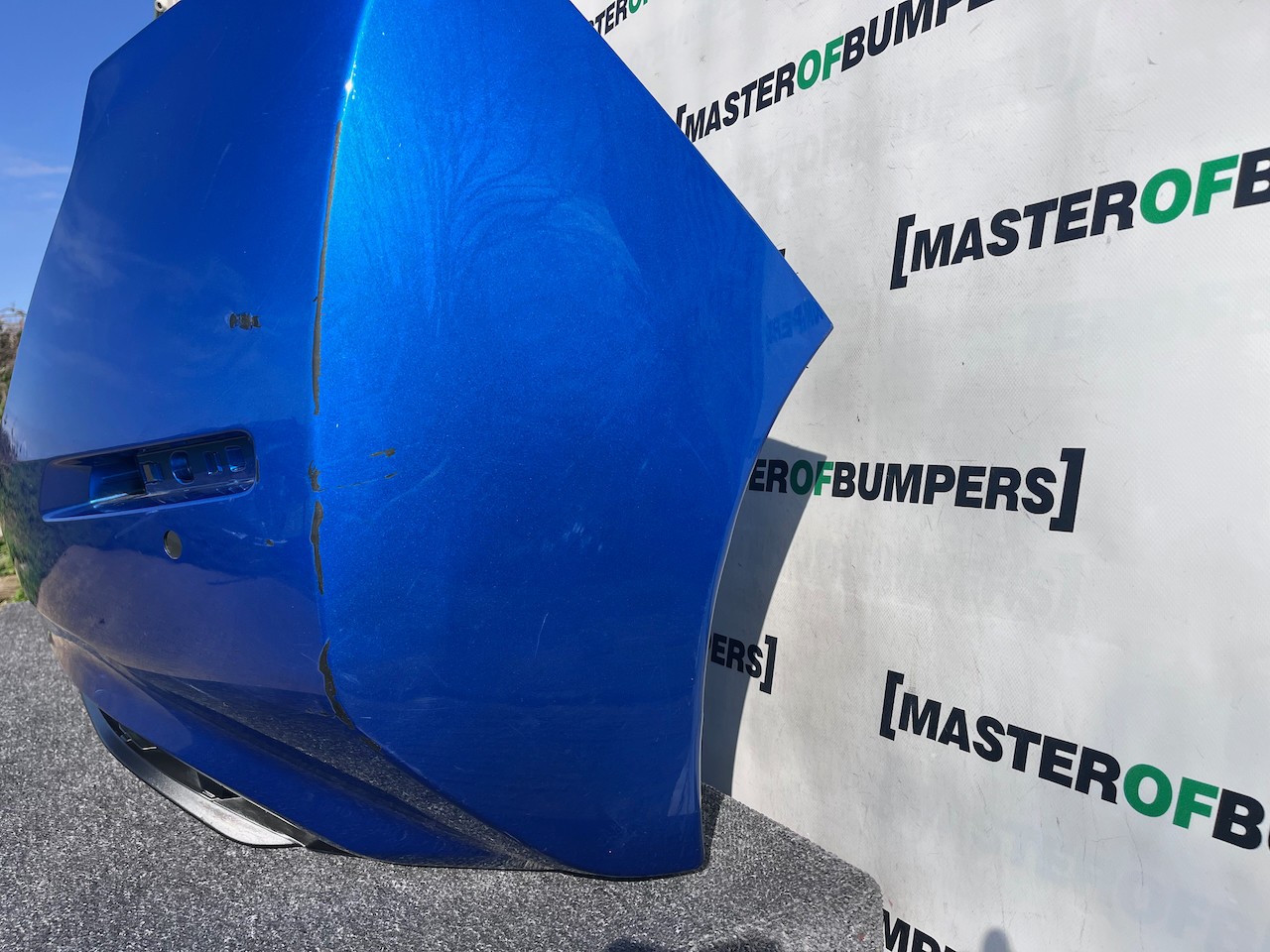 Nissan Leaf Tekna N-connecta Mk2 2017-2022 Rear Bumper 4 Pdc Genuine [l682]