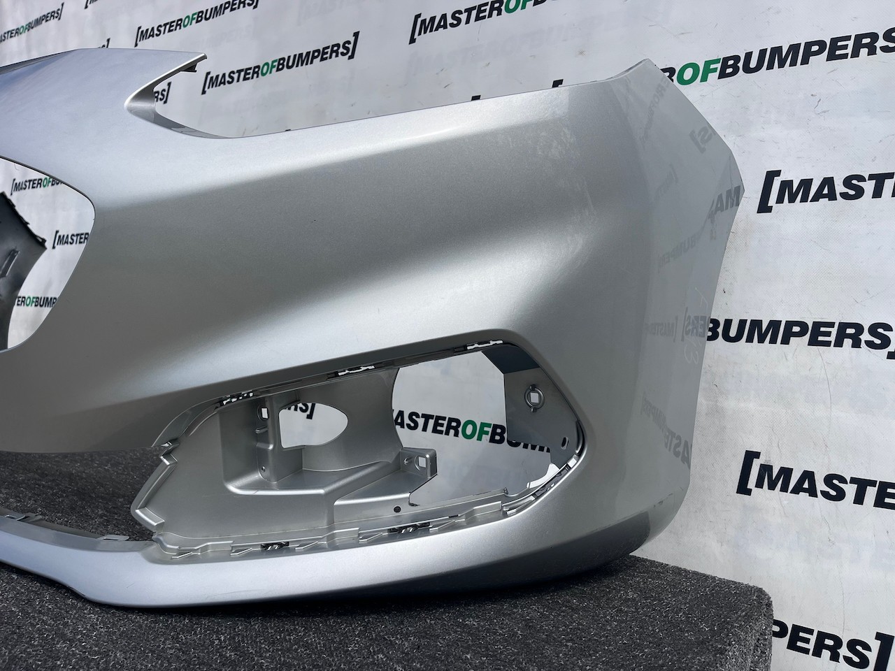 Ford Fiesta Vignale Mk10 Hatchback 2018-2021 Front Bumper Genuine [f843]