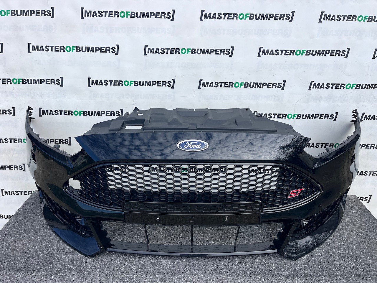 Ford Focus St Mk3 Lift Hatchback 2014-2018 Front Bumper +jets Genuine [f845]