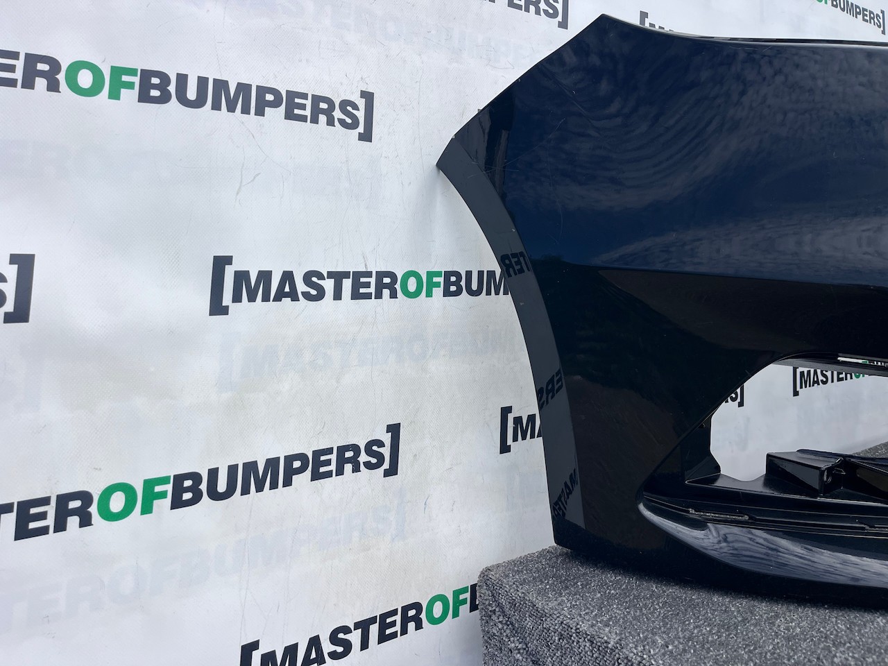 Ford Focus St Mk3 Lift Hatchback 2014-2018 Front Bumper +jets Genuine [f845]