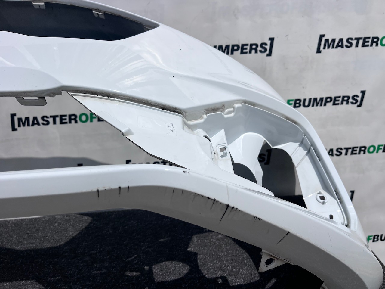 Ford Fiesta St Line Mk10 Hatchback 2017-2021 Front Bumper No Pdc Genuine [f857]