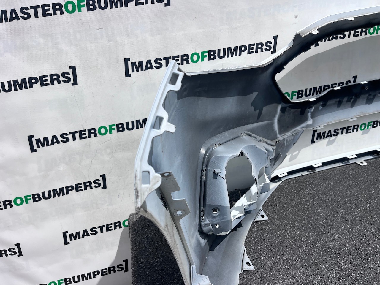 Ford Fiesta St Line Mk10 Hatchback 2017-2021 Front Bumper No Pdc Genuine [f857]
