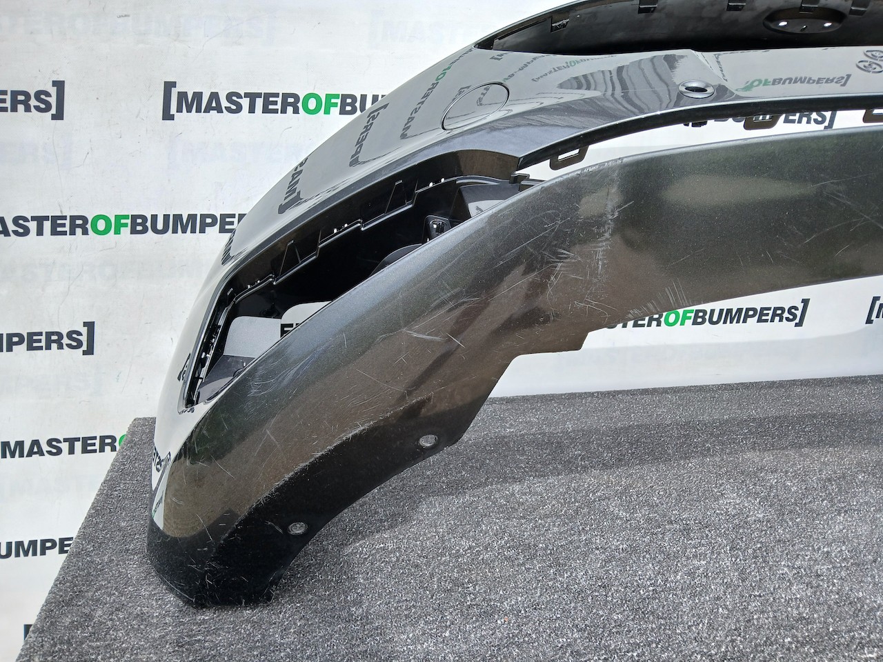 Ford Fiesta Vignale Mk10 Hatchback 2018-2021 Front Bumper 6 Pdc Genuine [f861]