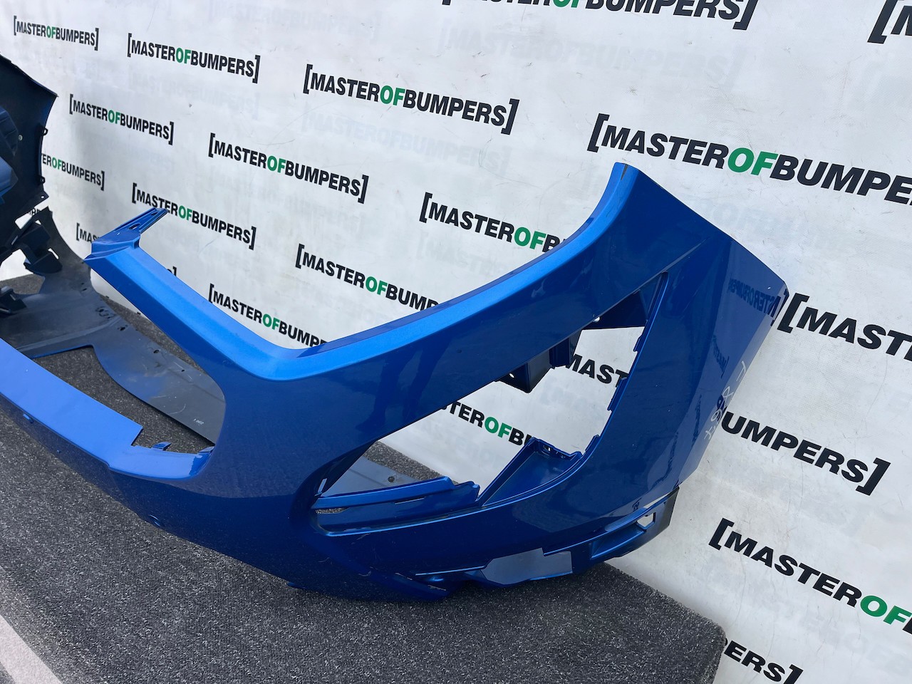 Ford Ecosport Titanium St Line 2018-2023 Front Bumper Pdc Genuine [f867]