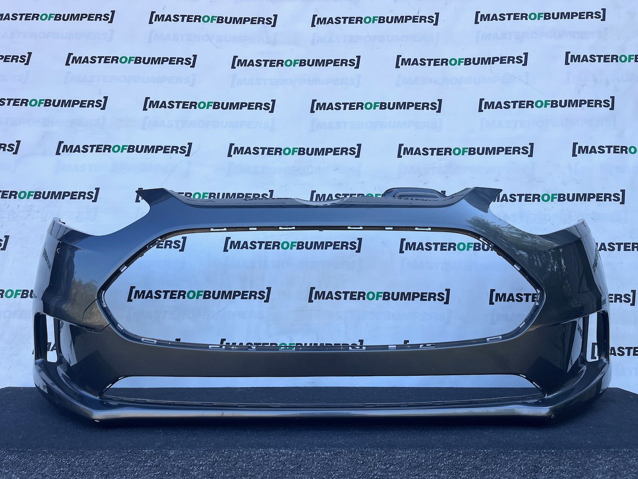 Ford B Max Titanium Hatchback 2012-2017 Front Bumper No Pdc Genuine [f877]