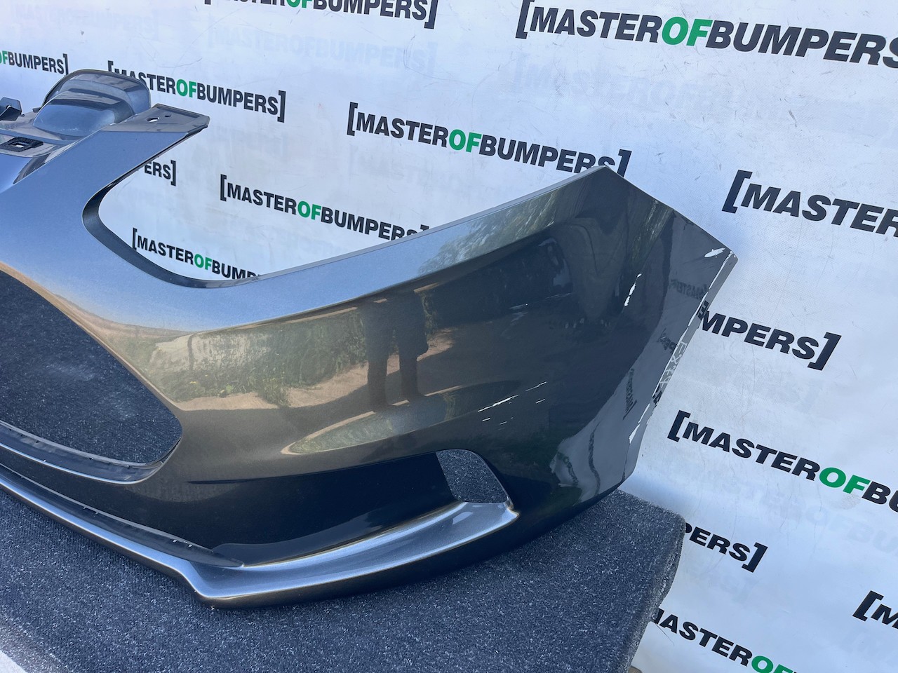 Ford B Max Titanium Hatchback 2012-2017 Front Bumper No Pdc Genuine [f877]