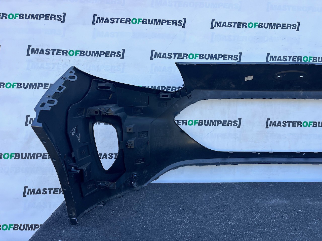 Ford Kuga Ecoblue Zetec Se Mk3 2020-2023 Front Bumper 6 Pdc Genuine [f875]