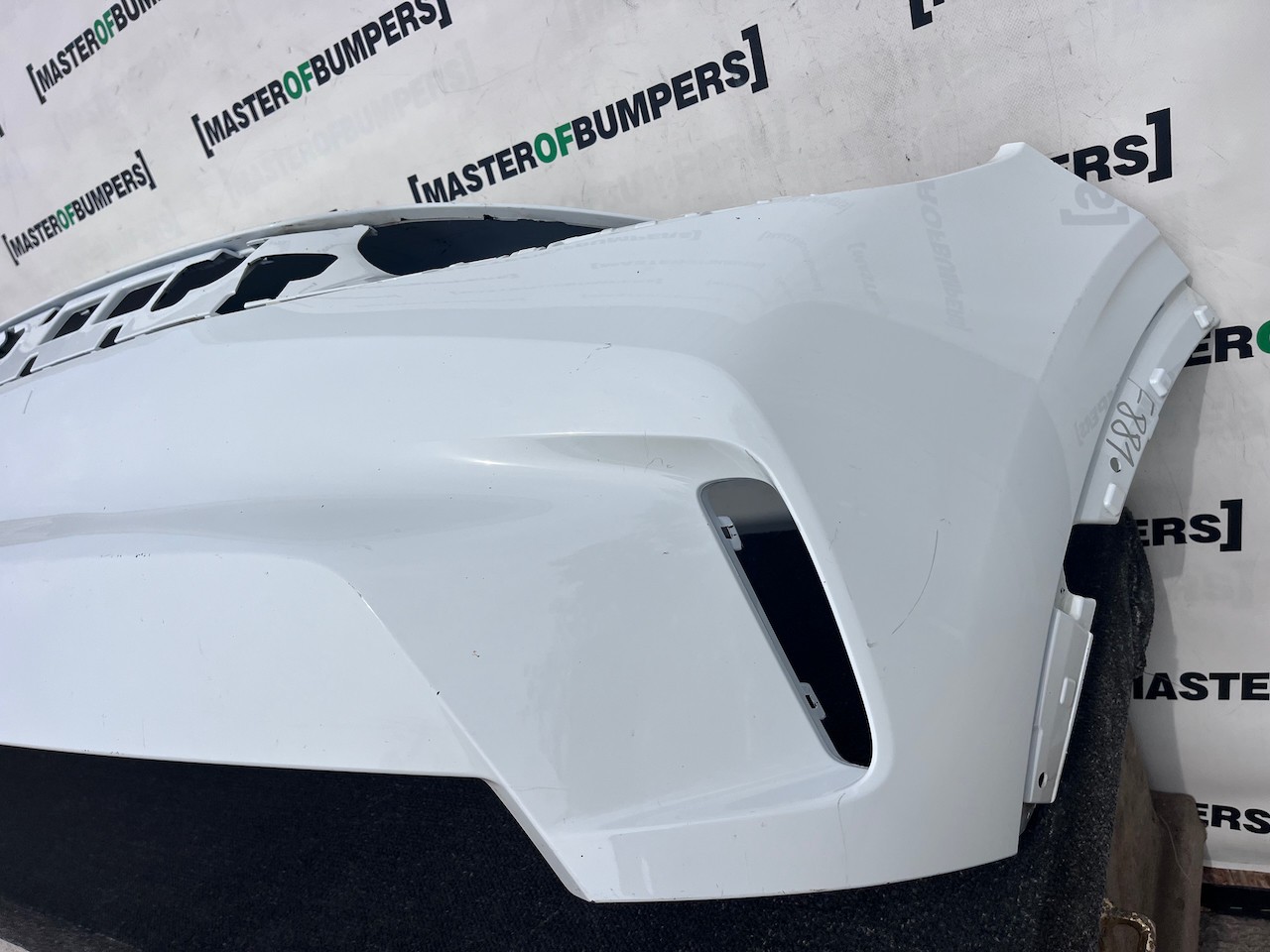 Ford Capri Ev Electric Suv 2024-2027 Front Bumper Genuine [f881]