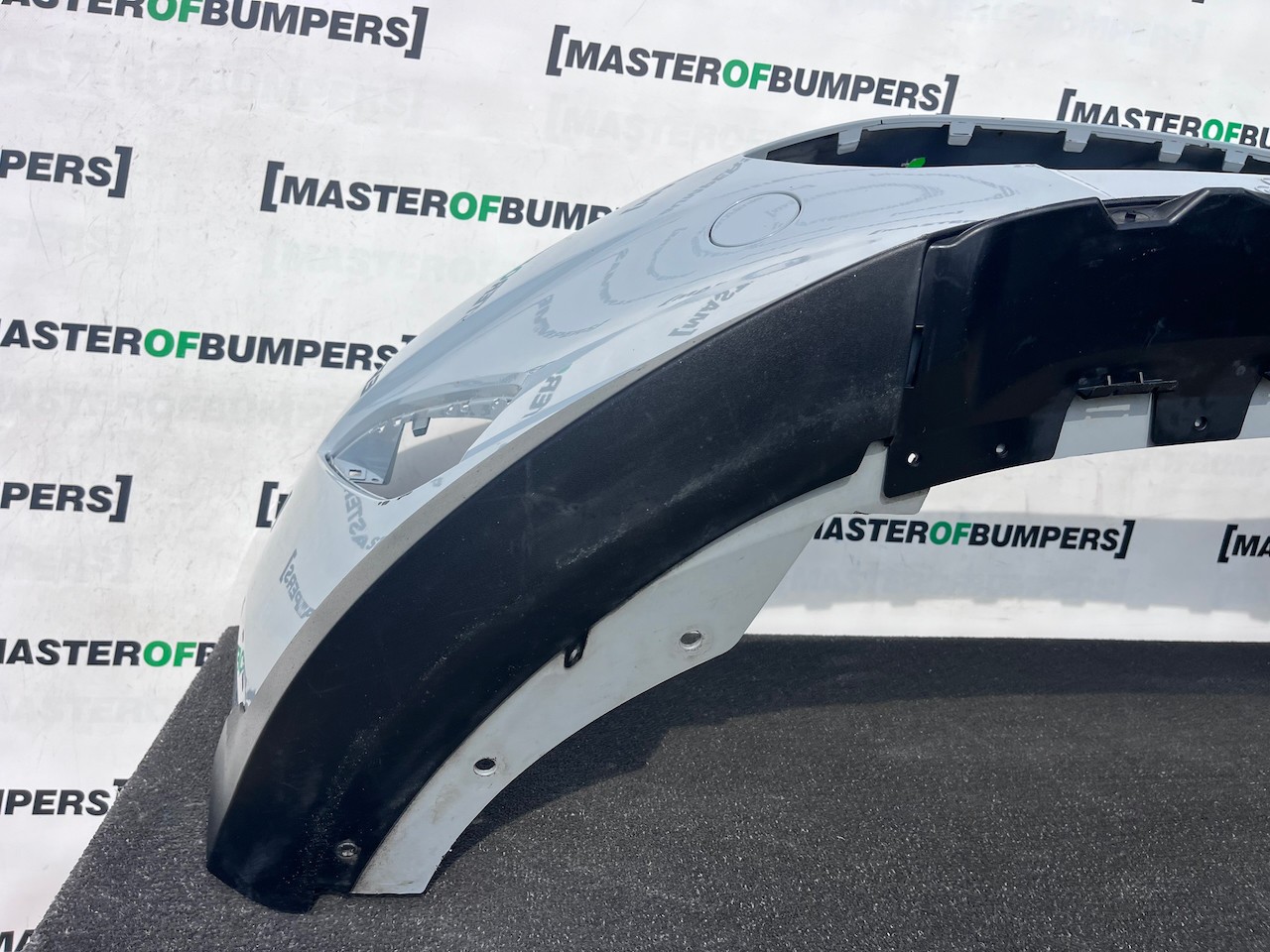 Ford Fiesta Active X Mk10 Hatchback 2018-2022 Front Bumper Genuine [f886]