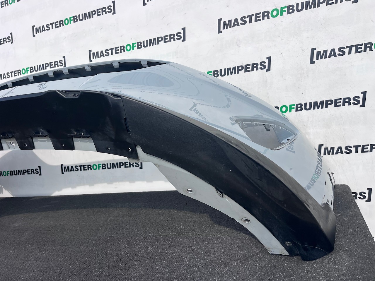 Ford Fiesta Active X Mk10 Hatchback 2018-2022 Front Bumper Genuine [f886]