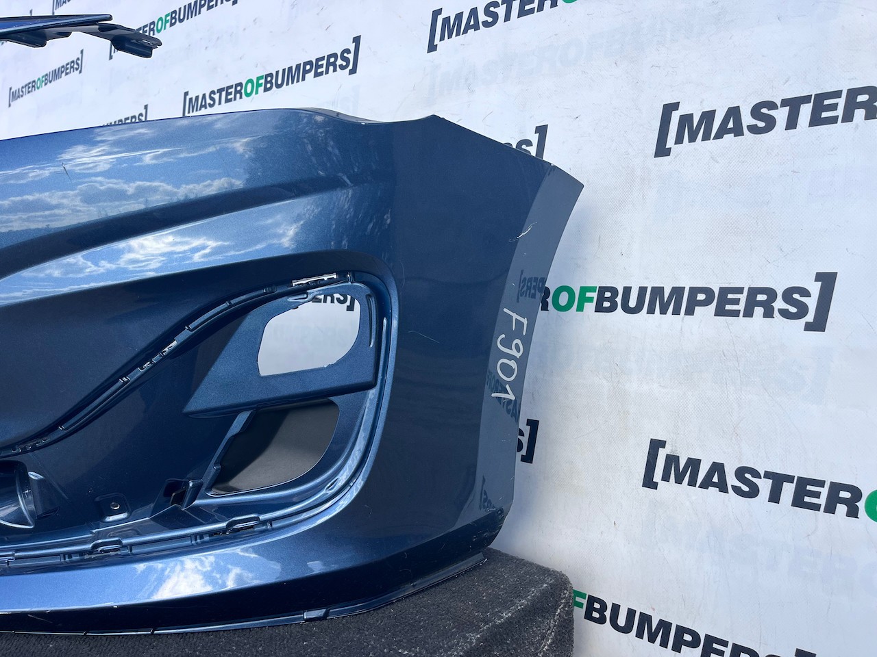 Ford Focus Titanium Hatchback Lift 2023-2026 Front Bumper Genuine [f901]