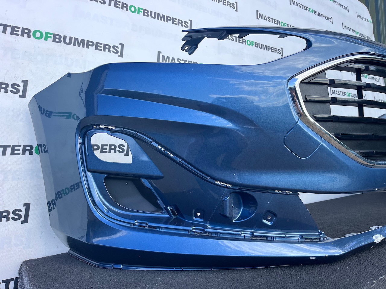 Ford Focus Titanium Hatchback Lift 2023-2026 Front Bumper Genuine [f901]