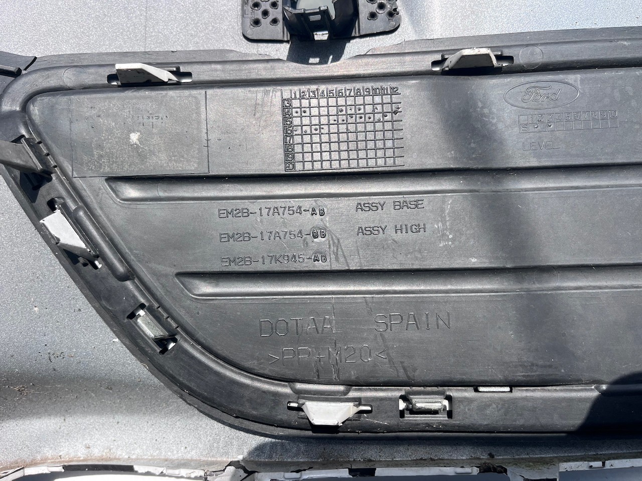 Ford S Max Titanium St Line Mpv 2015-2019 Front Bumper 6 Pdc Genuine [f904]