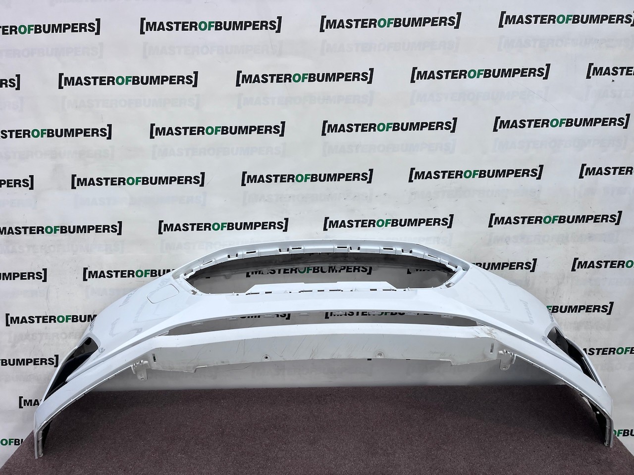 Ford Focus Titanium Se Mk4 Hatchbac 2018-2022 Front Bumper No Pdc Genuine [f910]