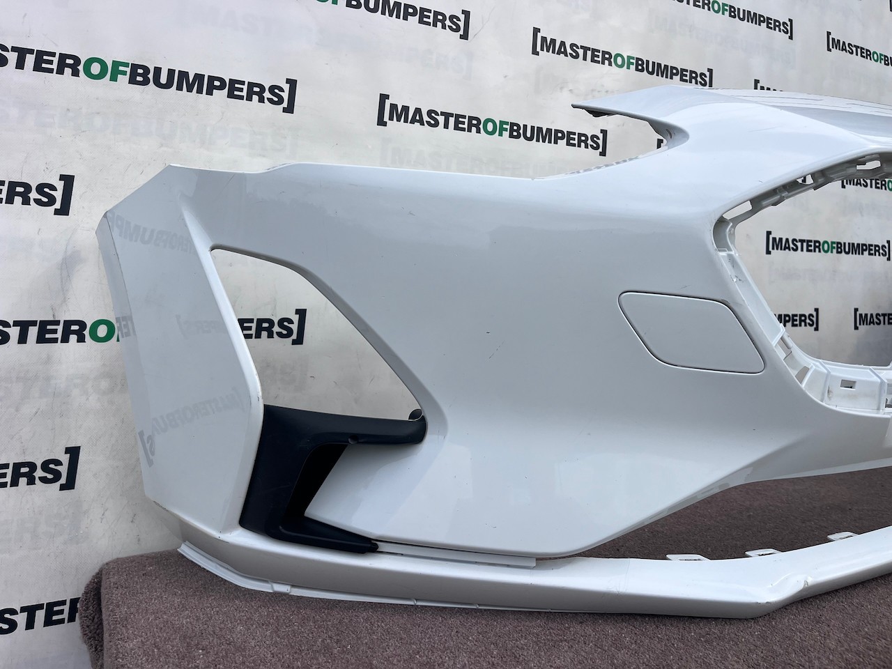 Ford Focus Titanium Se Mk4 Hatchbac 2018-2022 Front Bumper No Pdc Genuine [f910]