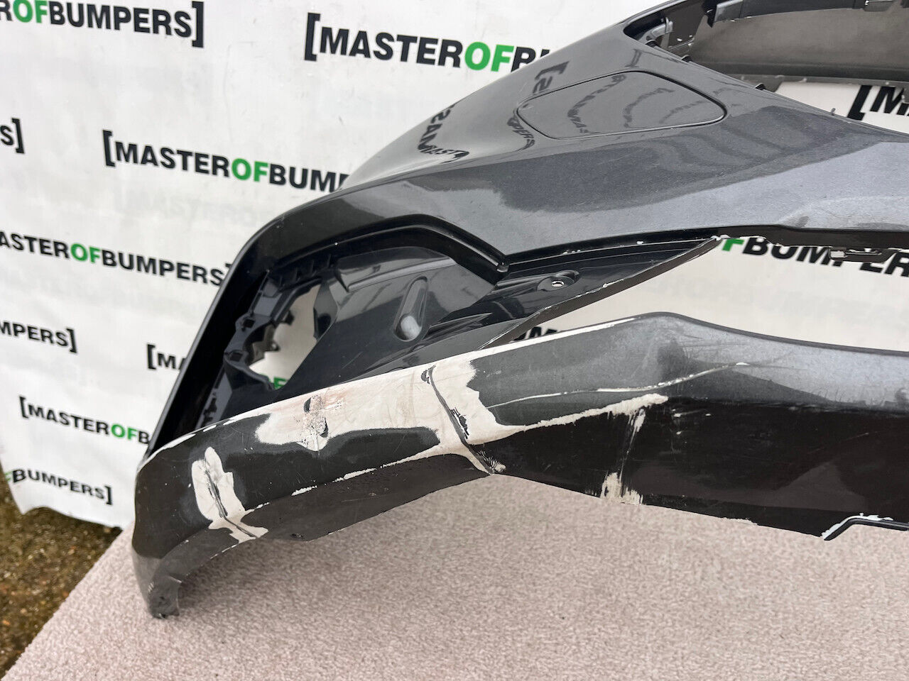Ford Focus St Line Hatchback Estate 2018-2022 Front Bumper 4 Pdc Genuine [f536]