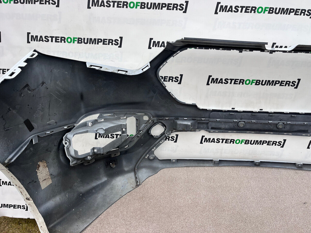 Ford Transit Custom Active 2018-2022 Front Bumper White 4 Pdc Genuine [f565]