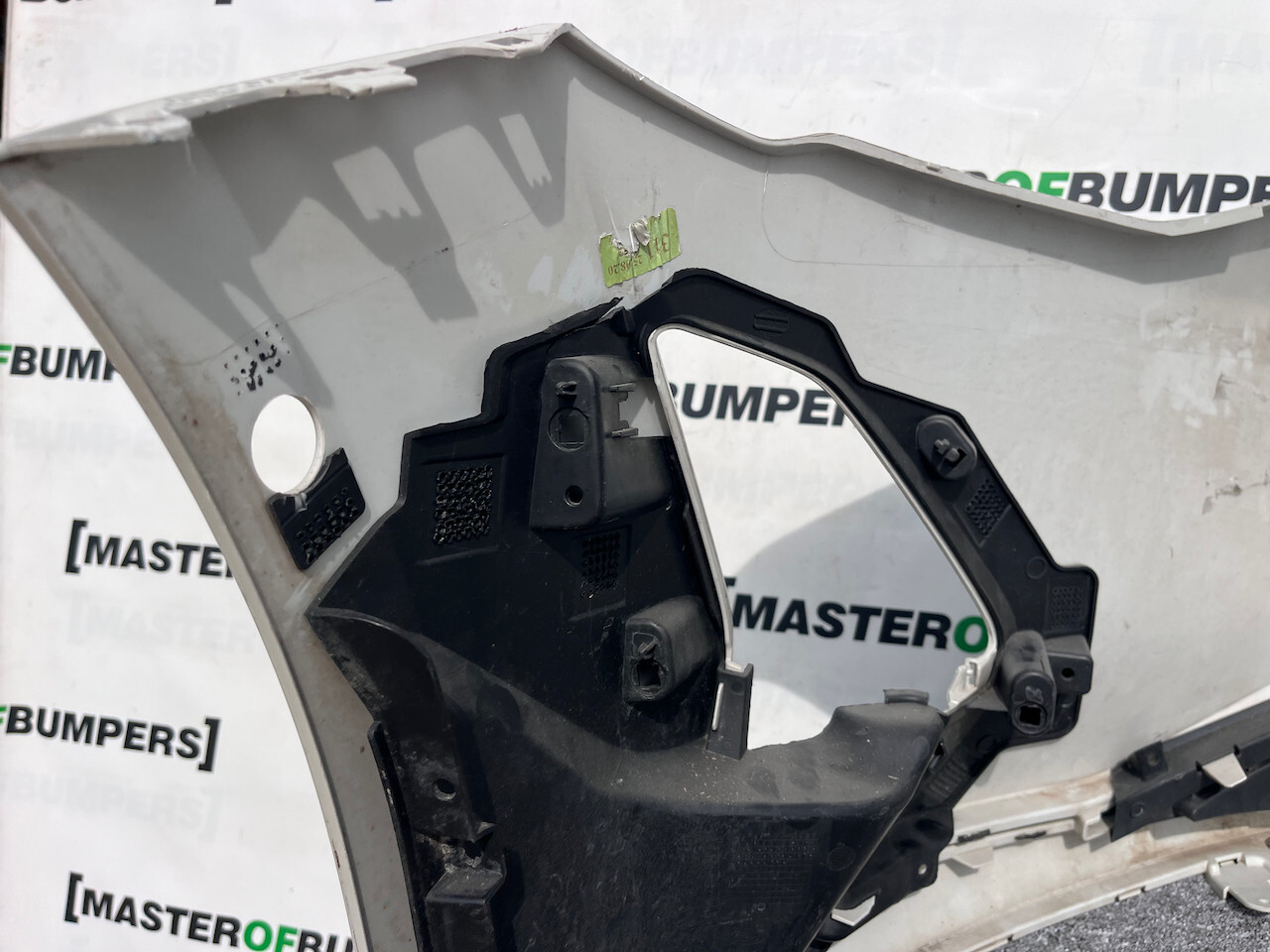 Ford Focus Se Titanium Mk4 Hatchback 2018-2022 Front Bumper 6 Pdc Genuine [f36]