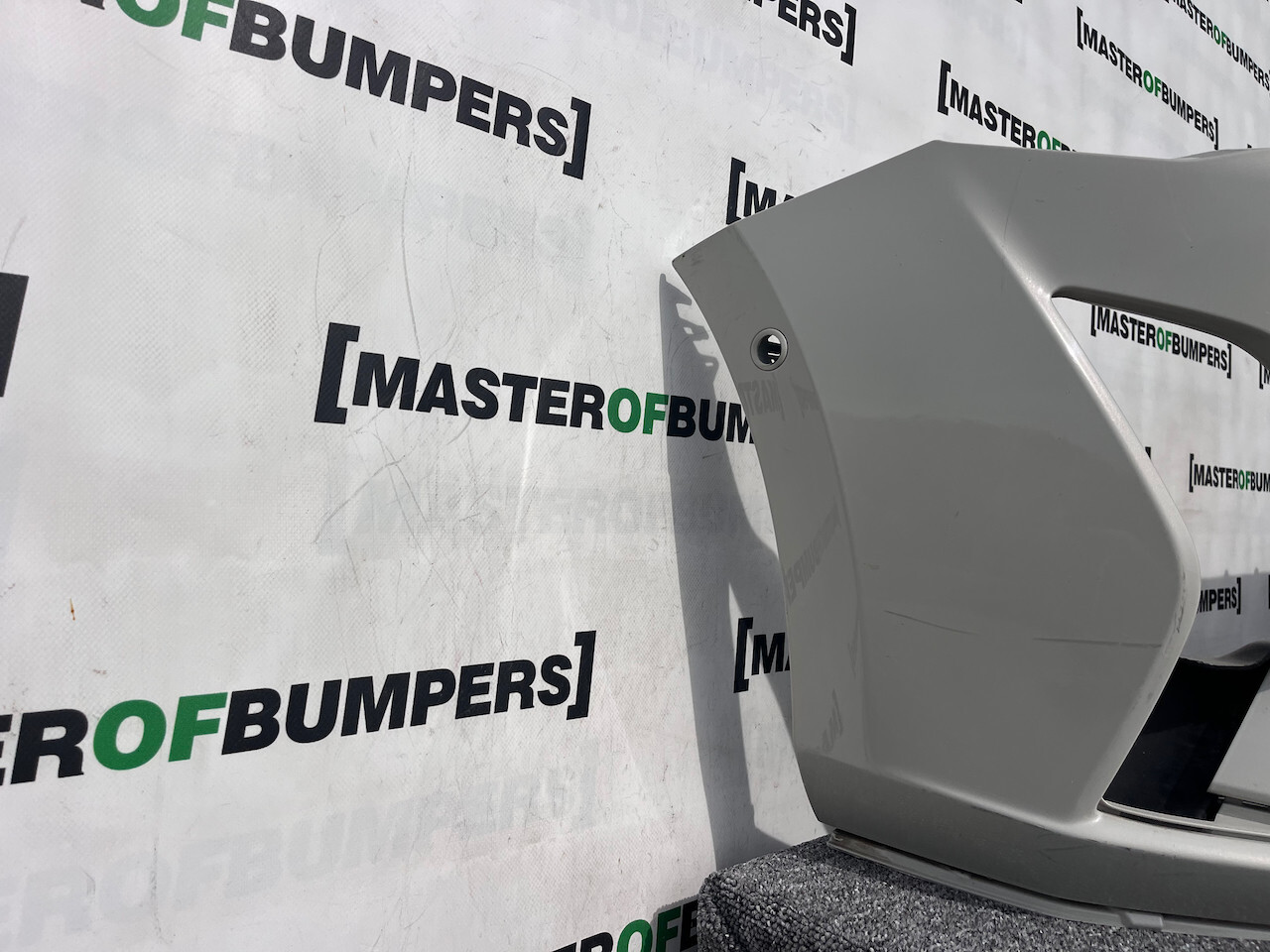 Ford Focus Se Titanium Mk4 Hatchback 2018-2022 Front Bumper 6 Pdc Genuine [f36]